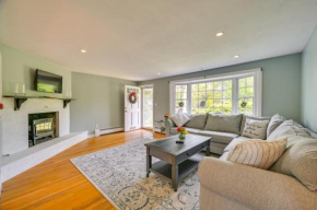 Marblehead Retreat with Sprawling Yard and Gas Grill!